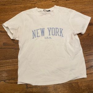 Brandy Melville New York T shirt